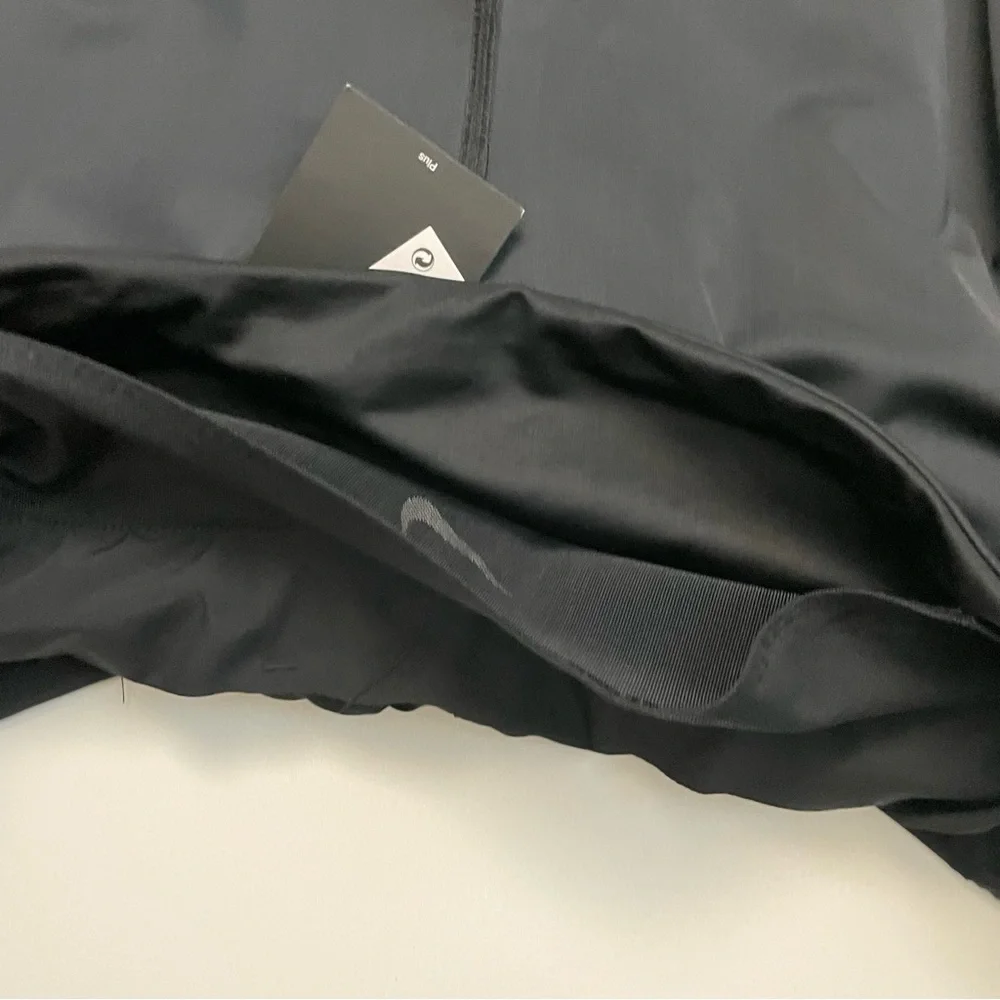 Nike Shorts Built In Biker 2-in-1 Swift Dri-FIT MR 3” Cellphone Pocket Black